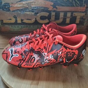 Puma Ultra Play Youth FG/AG Cleats, Kids Size 4.5 Soccer Football Athletic Shoes